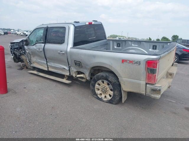 2024 FORD F-350 LARIAT 3