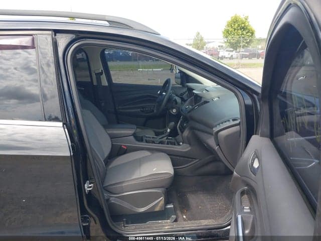 2017 FORD ESCAPE SE 5