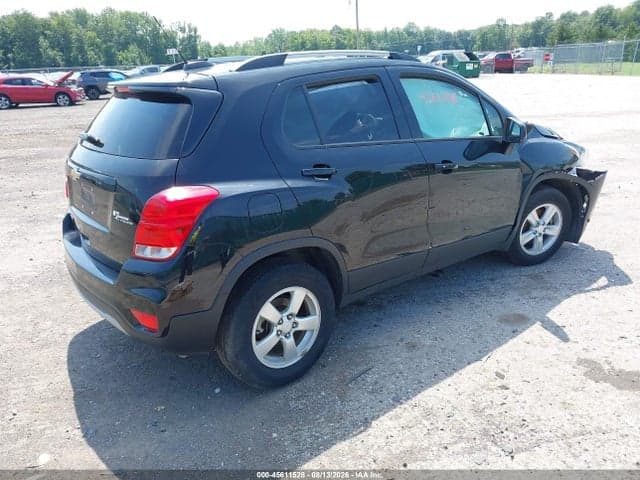 2022 CHEVROLET TRAX AWD LT 4
