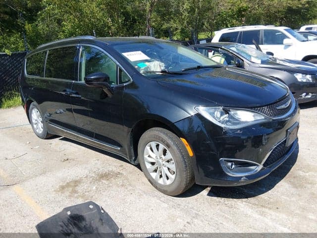 2019 CHRYSLER PACIFICA TOURING L 1