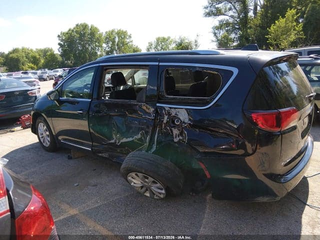 2019 CHRYSLER PACIFICA TOURING L 6
