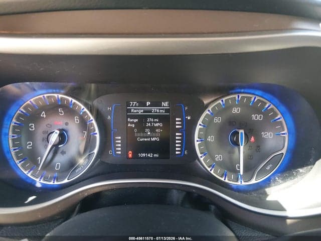 2020 CHRYSLER VOYAGER LXI 7