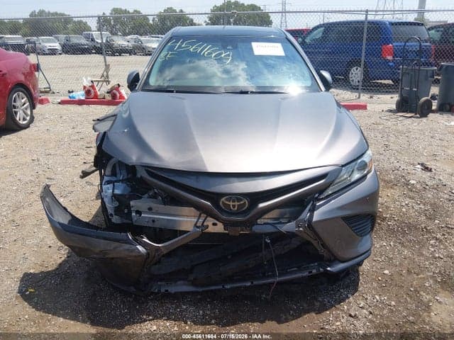 2018 TOYOTA CAMRY XSE 12