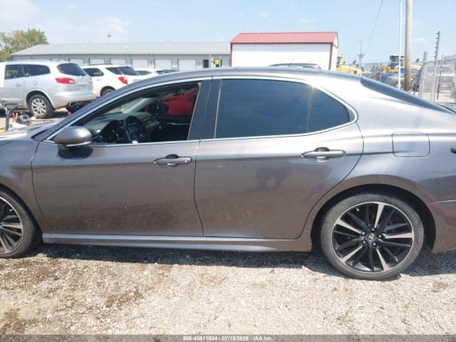 2018 TOYOTA CAMRY XSE 14