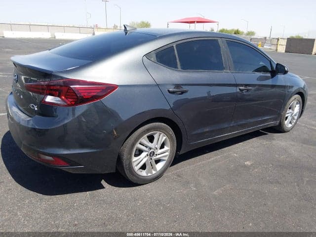 2020 HYUNDAI ELANTRA SEL 4