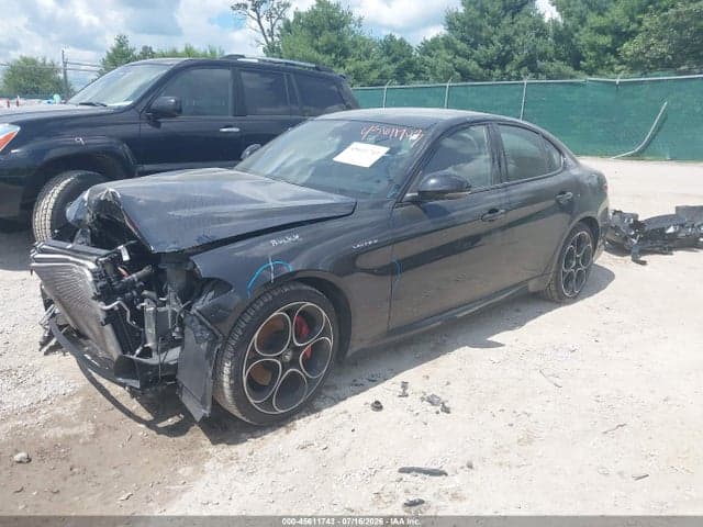 2023 ALFA ROMEO GIULIA VELOCE AWD 2