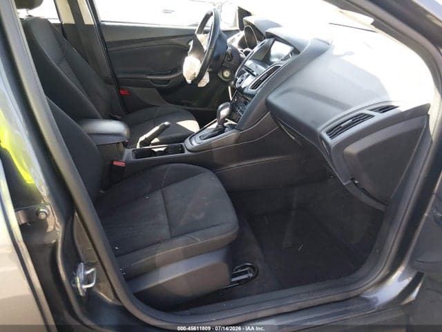 2017 FORD FOCUS SEL 5