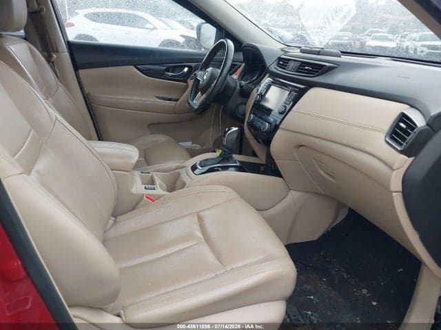 2017 NISSAN ROGUE SL 5