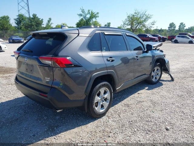 2019 TOYOTA RAV4 XLE 4