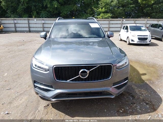 2017 VOLVO XC90 T6 MOMENTUM 12