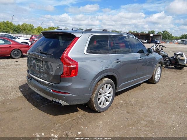 2017 VOLVO XC90 T6 MOMENTUM 4