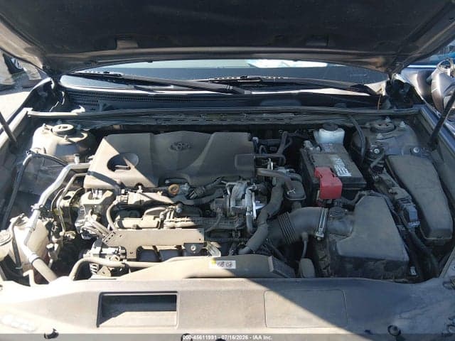2019 TOYOTA CAMRY SE 10