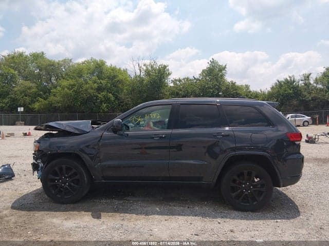 2017 JEEP GRAND CHEROKEE ALTITUDE 4X4 14
