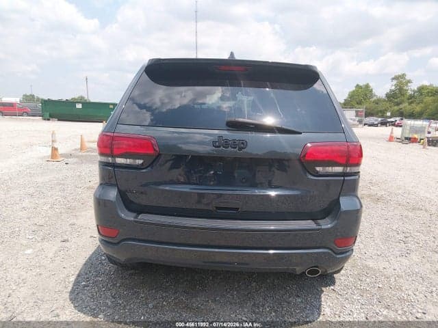 2017 JEEP GRAND CHEROKEE ALTITUDE 4X4 16