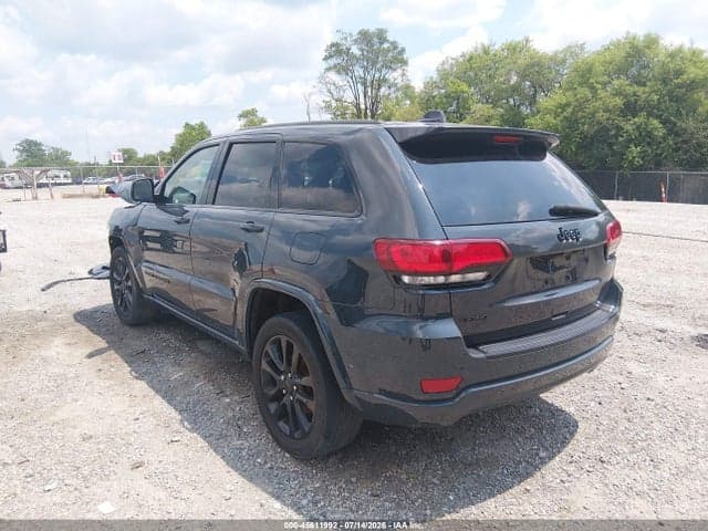 2017 JEEP GRAND CHEROKEE ALTITUDE 4X4 3