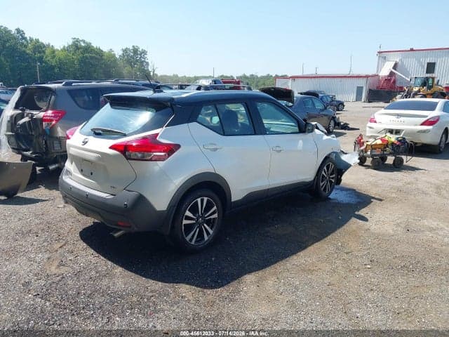 2020 NISSAN KICKS SV XTRONIC CVT 4