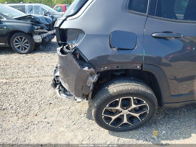 2024 JEEP COMPASS LIMITED 4X4 18