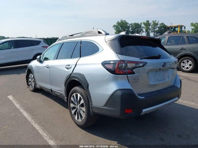 2025 SUBARU OUTBACK TOURING 3