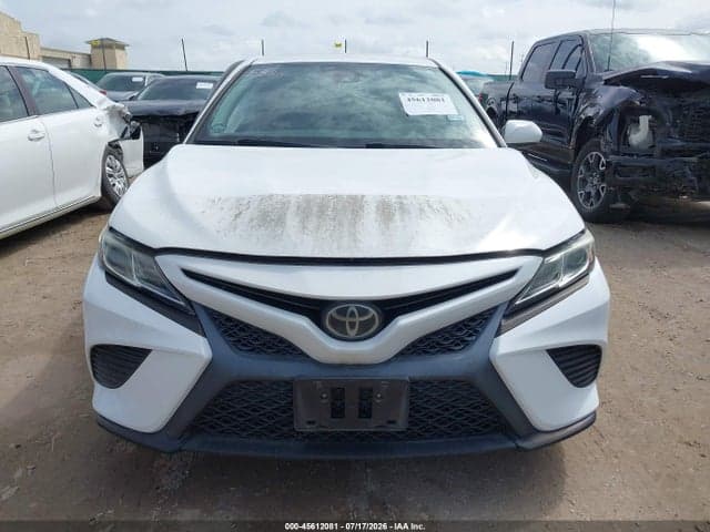 2020 TOYOTA CAMRY SE 13