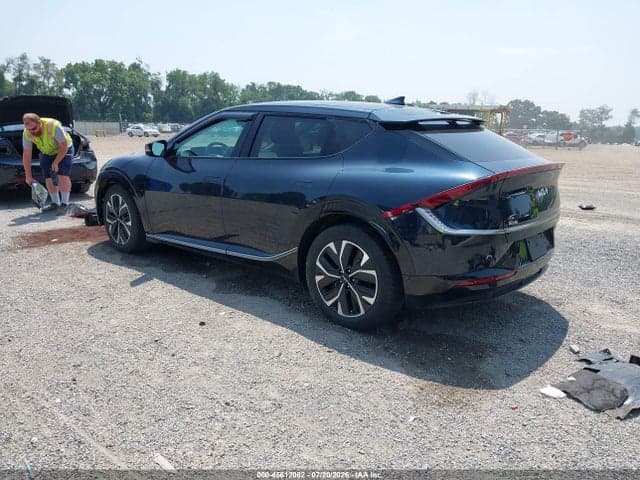 2022 KIA EV6 WIND 3