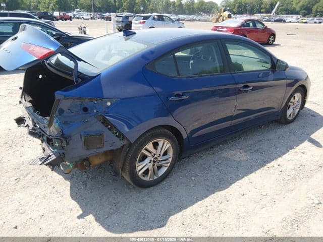 2020 HYUNDAI ELANTRA SEL 4