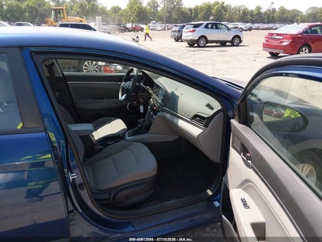 2020 HYUNDAI ELANTRA SEL 5