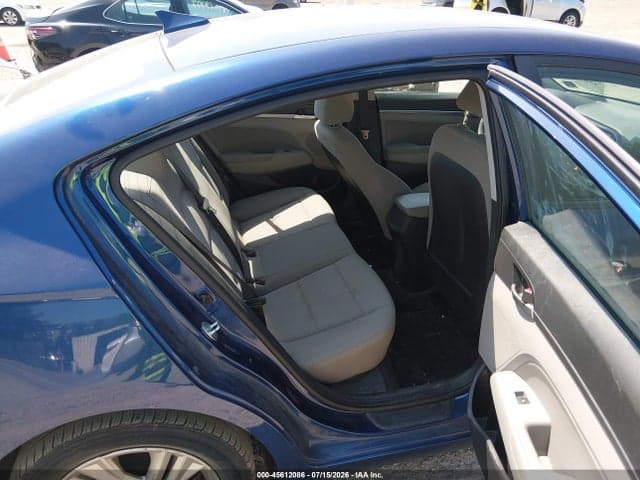 2020 HYUNDAI ELANTRA SEL 8