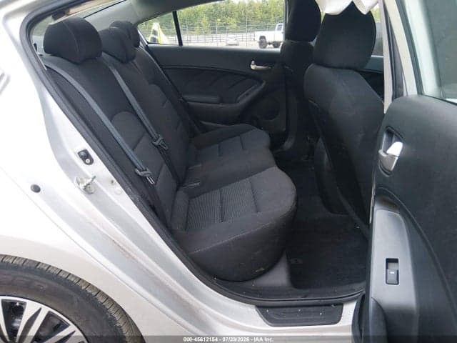 2017 KIA FORTE LX 8