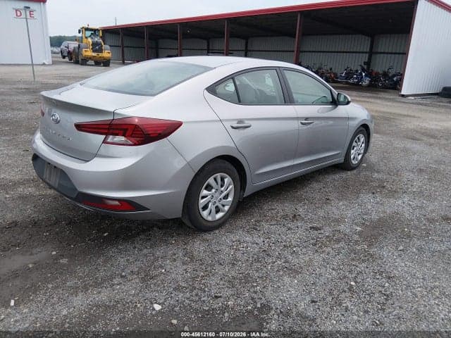 2020 HYUNDAI ELANTRA SE 4