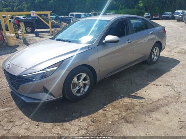 2023 HYUNDAI ELANTRA SE 2