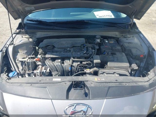 2023 HYUNDAI ELANTRA SE 10