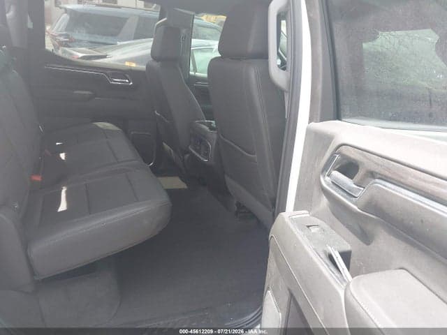 2024 CHEVROLET SILVERADO 1500 4WD STANDARD BED LTZ 8