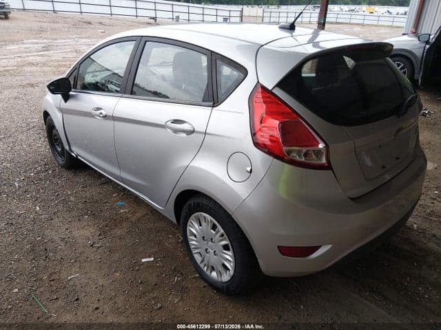 2017 FORD FIESTA S 3