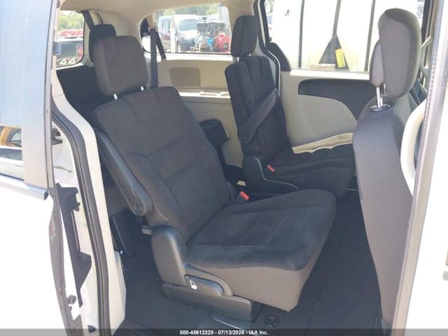 2017 DODGE GRAND CARAVAN SE 8