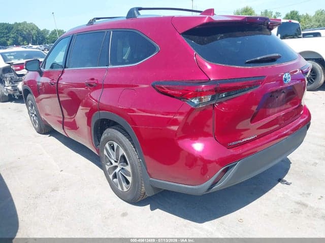 2021 TOYOTA HIGHLANDER HYBRID XLE 3
