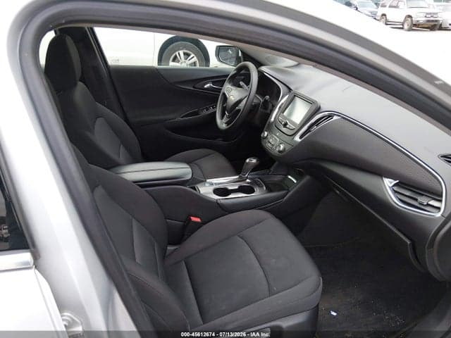 2018 CHEVROLET MALIBU LT 5