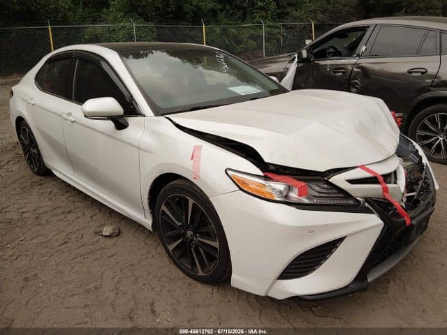 2018 TOYOTA CAMRY XSE - 1