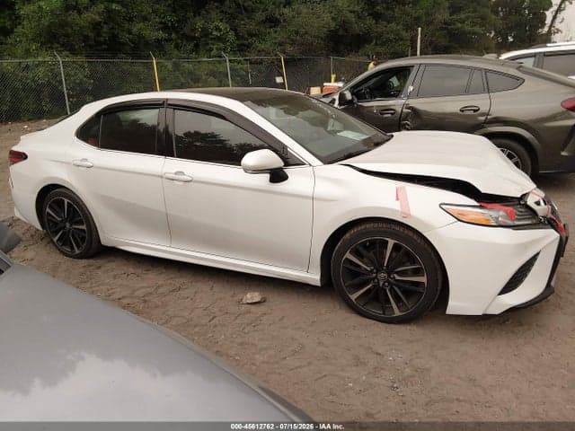 2018 TOYOTA CAMRY XSE 13