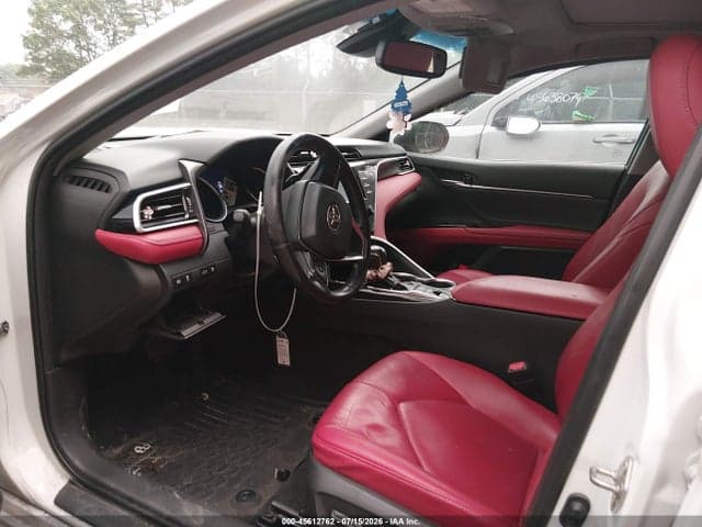 2018 TOYOTA CAMRY XSE 5