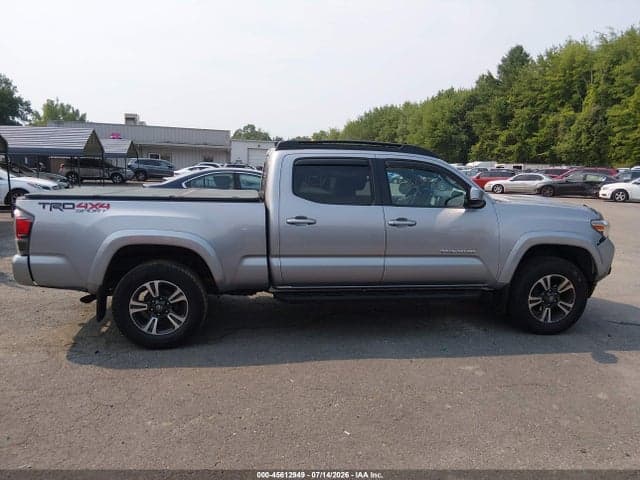 2017 TOYOTA TACOMA TRD SPORT 14