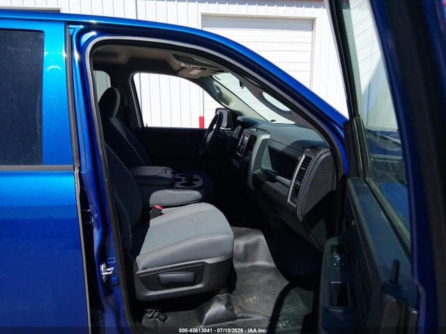 2017 RAM 1500 TRADESMAN QUAD CAB 4X4 6'4 BOX 5