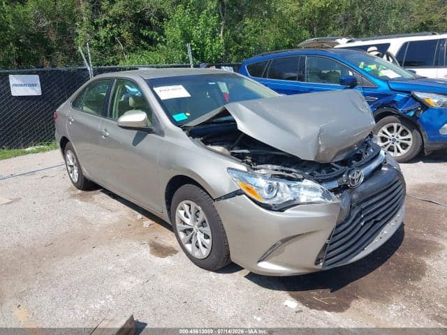 2017 TOYOTA CAMRY LE - 1