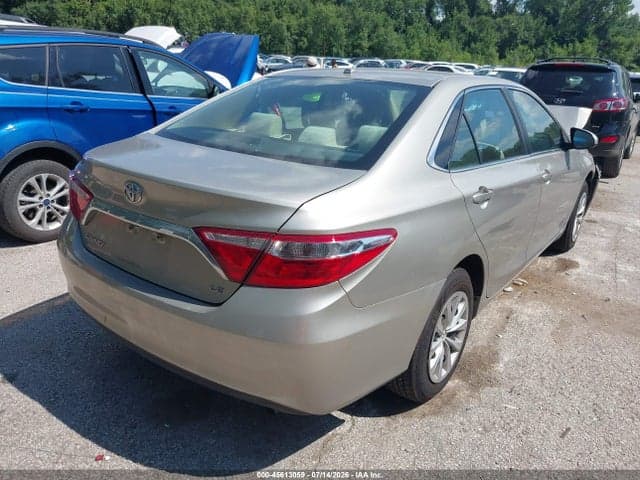 2017 TOYOTA CAMRY LE 4