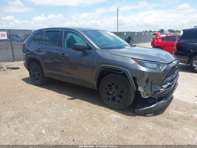 2022 TOYOTA RAV4 LE 1