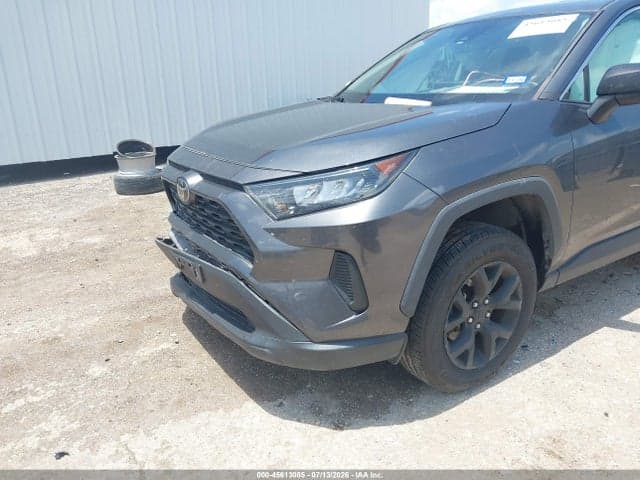 2022 TOYOTA RAV4 LE 5
