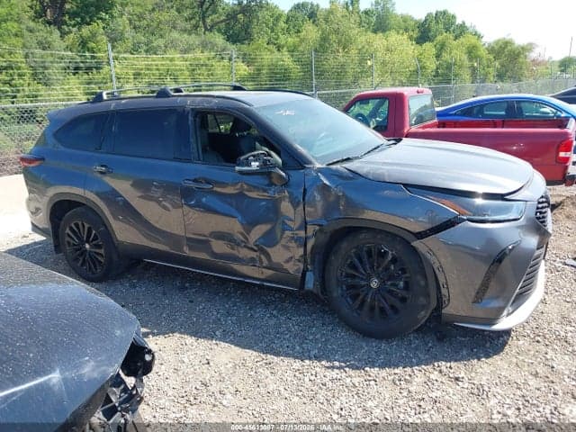 2024 TOYOTA HIGHLANDER XSE 13