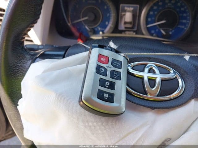 2019 TOYOTA SIENNA XLE 8 PASSENGER 11
