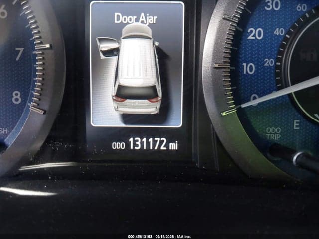 2019 TOYOTA SIENNA XLE 8 PASSENGER 7