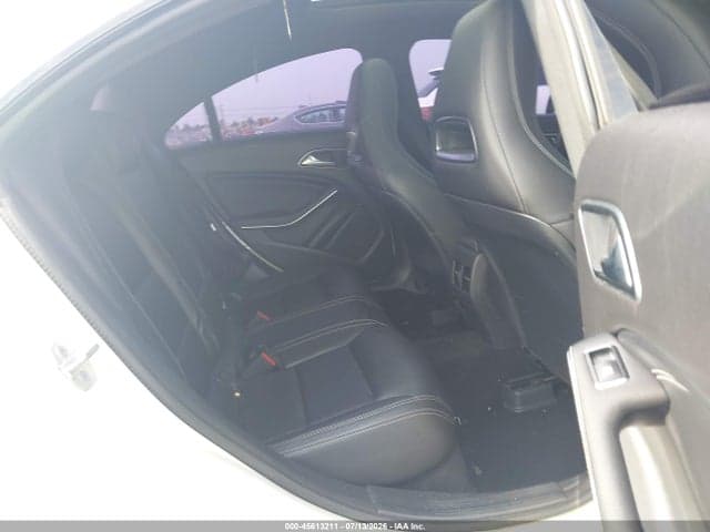 2018 MERCEDES-BENZ CLA 250 8
