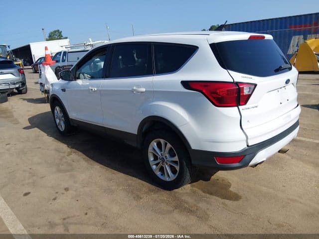 2019 FORD ESCAPE SE 3
